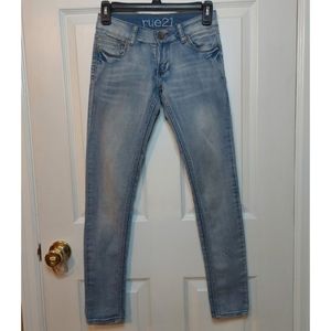 Rue 21 Freedom Flex Low Rise Jegging Light Acid Wash Skinny Jeans Size 0 Short